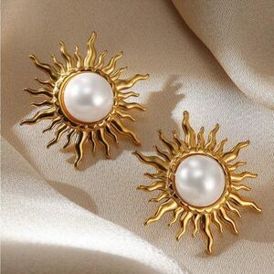 Sunburst Pearl Earrings S1270